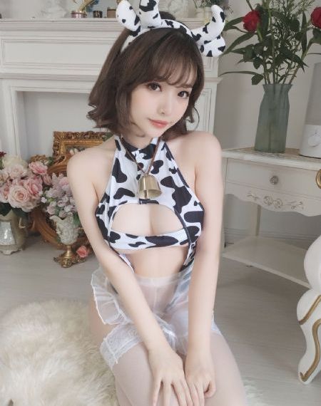 手指顶弄湿润hgl