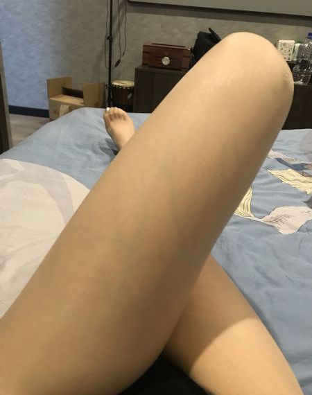 女人扒开尿道让男人捅