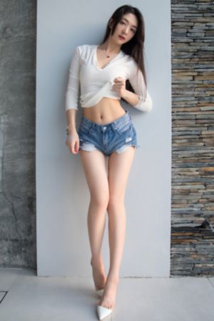 人妖干美女