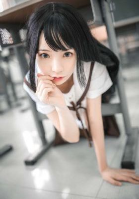 公交车揉捏大乳呻吟娇喘在线观看