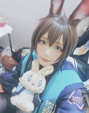 一天电影安妮海瑟薇免费